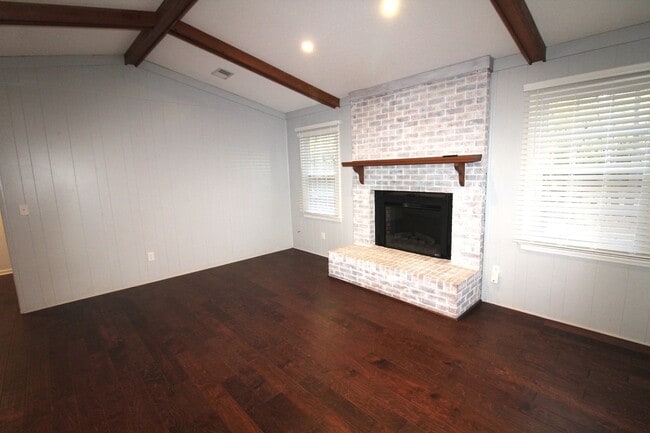 Building Photo - Great Union County Location!!!
