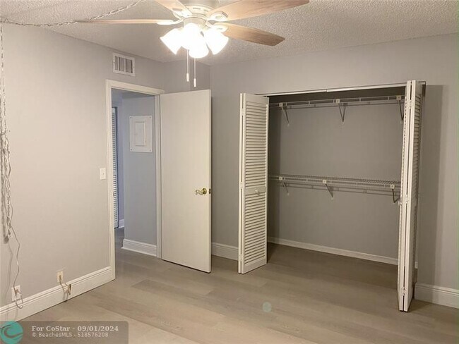 Foto del edificio - 3269 NW 102nd Terrace