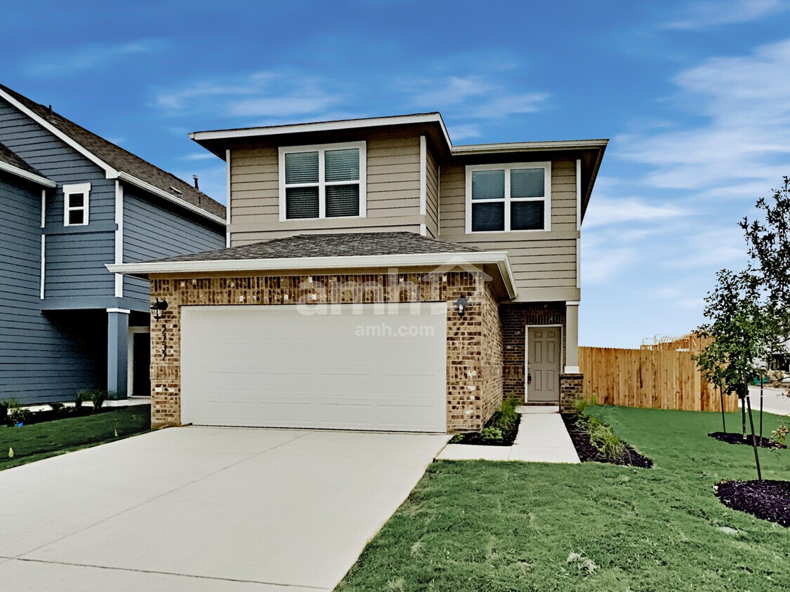 Foto principal - 2737 Lillybrook Ln