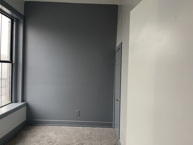 Foto del edificio - 3032 Colerain Ave