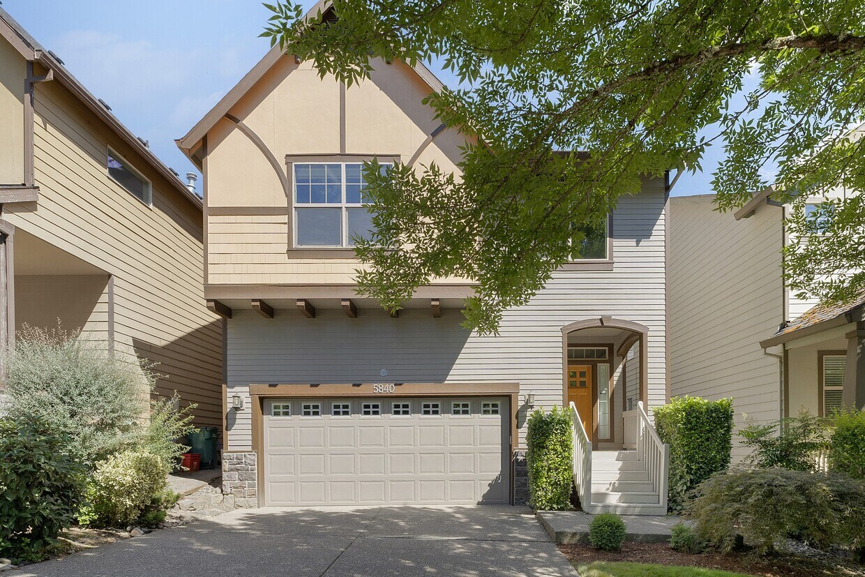 Foto principal - 5840 NW Lark Meadow Terrace