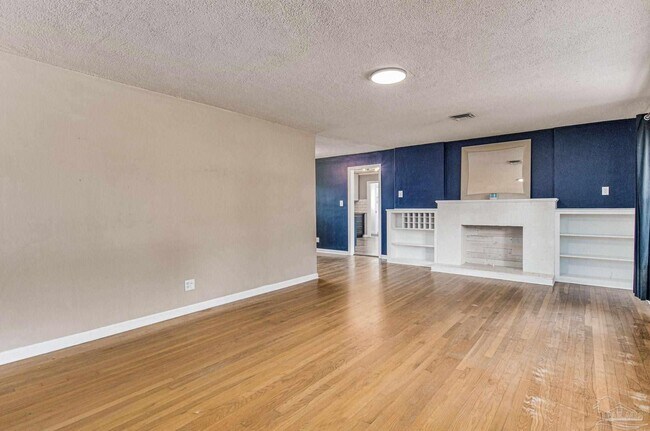 Foto del edificio - 2033 E Bobe St