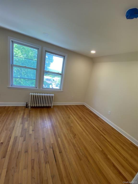 Building Photo - 25 Rochambeau Ave