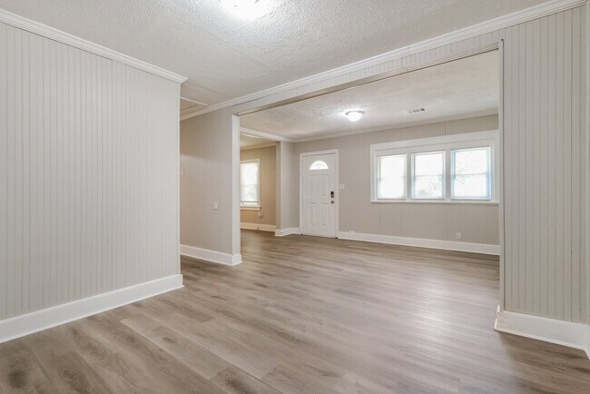Foto del edificio - 731 Parker St