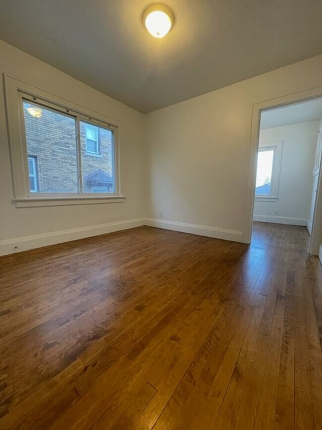 Foto del edificio - 2756N53rdK