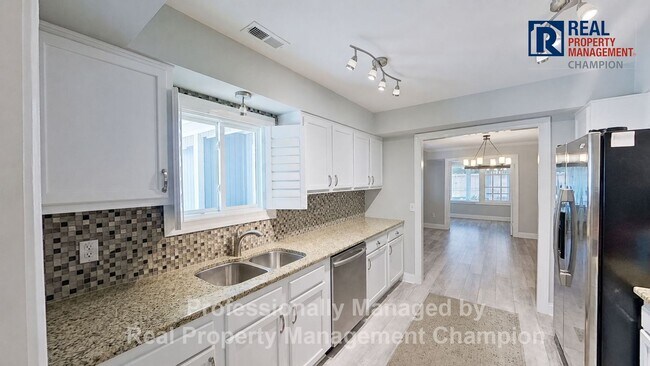 Foto del edificio - 3 BD/2.5 BA Home in MacCumber Terrace Neighborhood Minutes from Wrightsville Beach