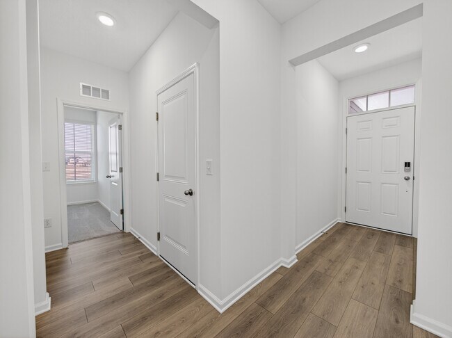 Foto del edificio - 268 Onset Way