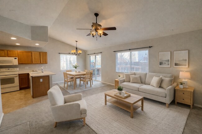 Foto del edificio - Well maintained rancher in a great neighborhood!