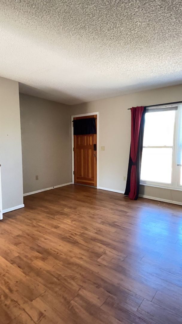Building Photo - Charming home with garage & big back yard| Morrison, CO