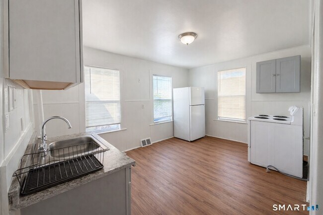 Foto del edificio - 96 Franklin St