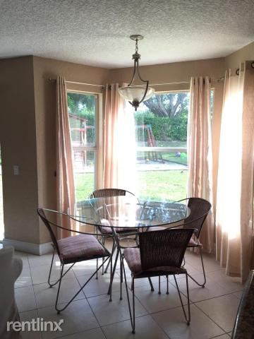 Foto del edificio - 3 br, 2.5 bath House - 3960 Newport Ave