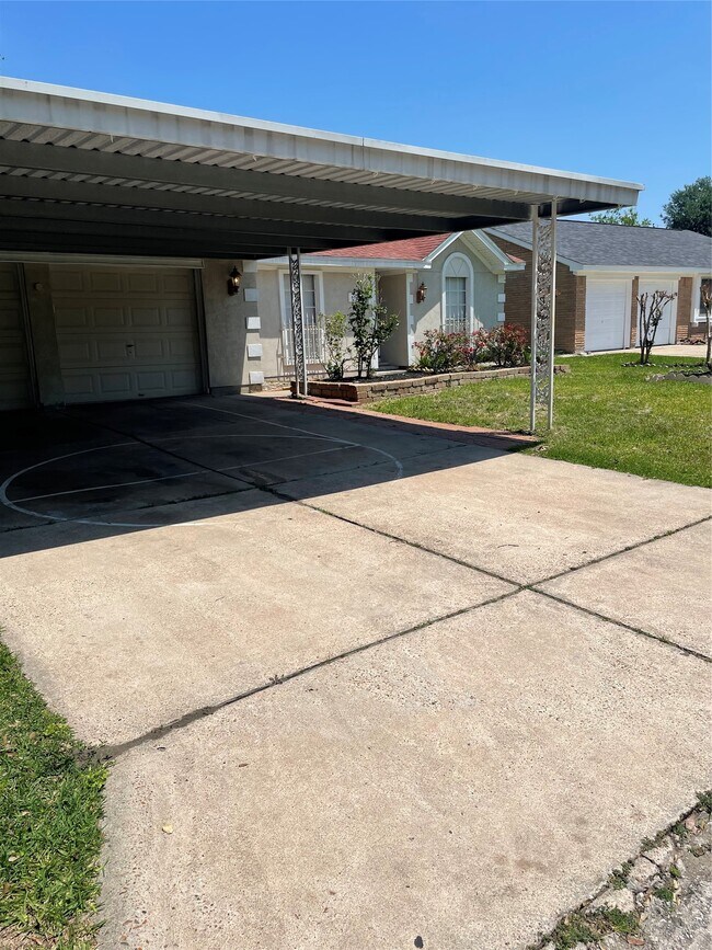 Foto del edificio - 614 Meadowglen Dr