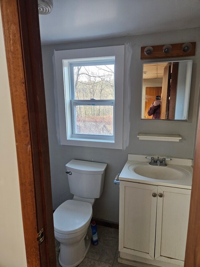 Building Photo - 28 Salt Shed Rd