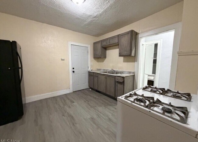 Foto del edificio - 3641 E 147th St