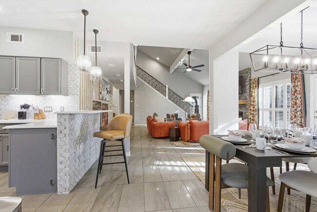 Foto del edificio - 12511 Chapel Bell St