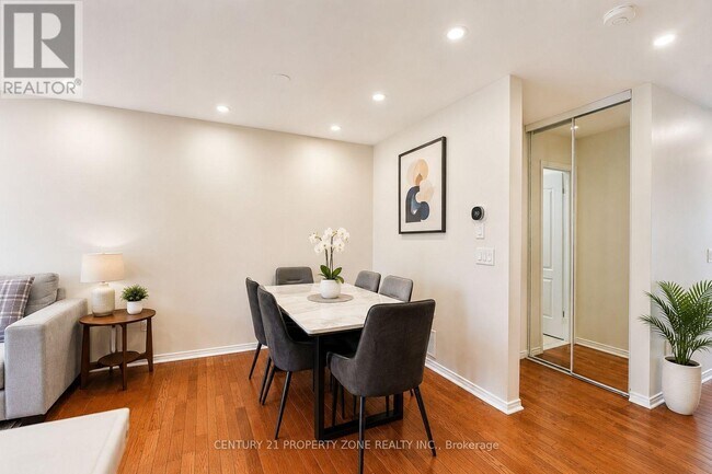 Building Photo - 5030 Heatherleigh Ave