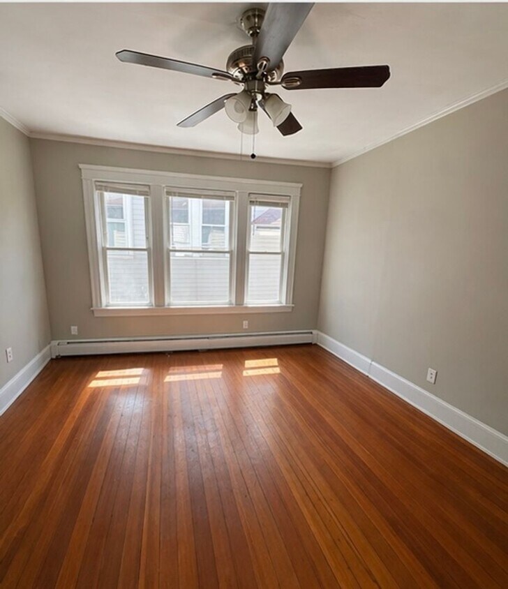 Foto del edificio - 37-39 Pembroke Ave