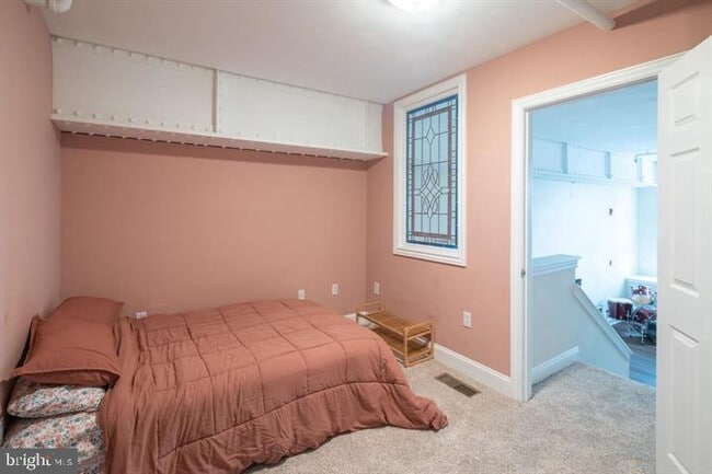 Foto del edificio - 50 N Front St