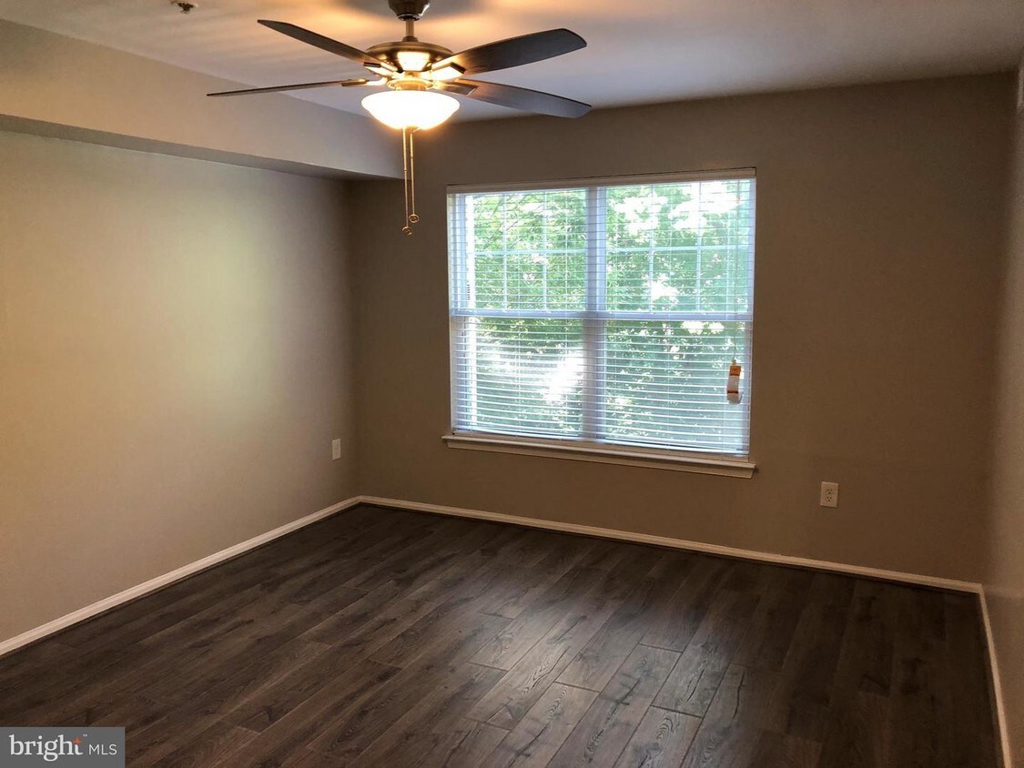 13900 Farnsworth Ln Unit 4204, Upper Marlboro, MD 20772 Condo for