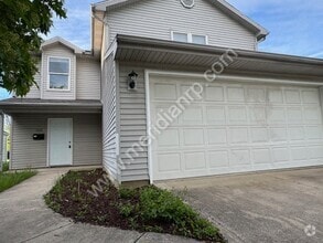 Building Photo - 1131 E Lewis St