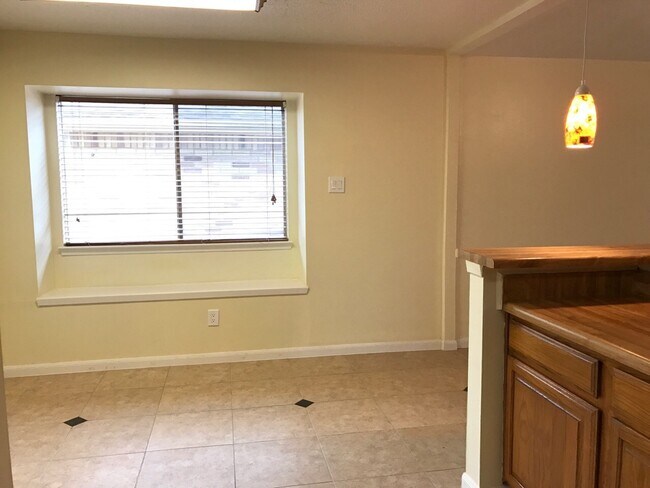 Foto del edificio - 2118 Endicott Ln