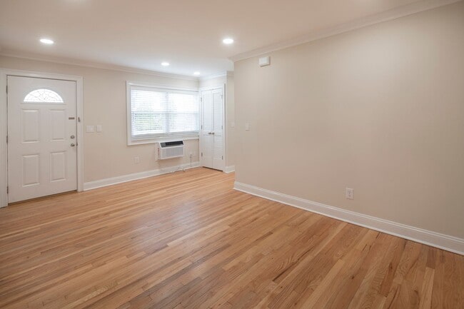 Interior Photo - Regency Manor: In-Unit Washer & Dryer, Cold Water Included, Cat & Dog Friendly, and Custom Closets