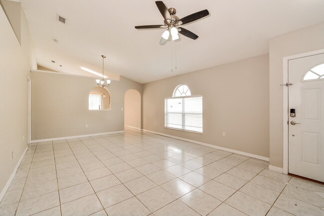 Building Photo - 12853 Parkbury Dr