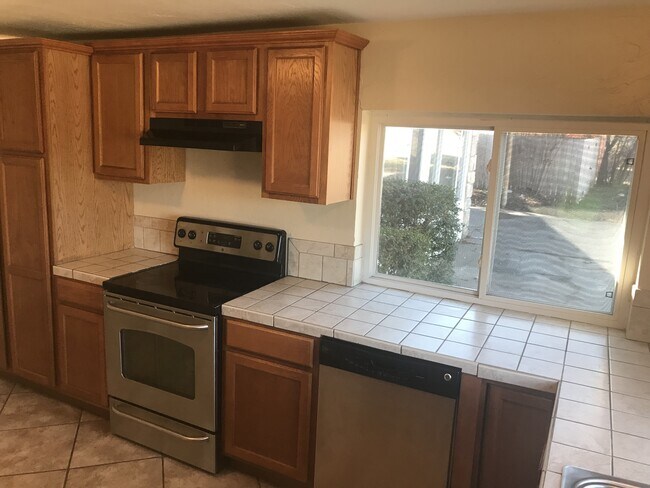 Foto del edificio - 223 E Independence St