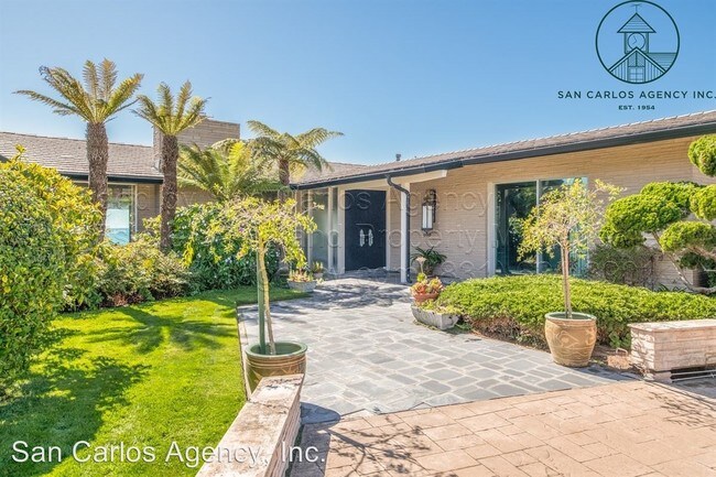 Building Photo - 5 br, 5.5 bath House - 1520 Cypress Drive