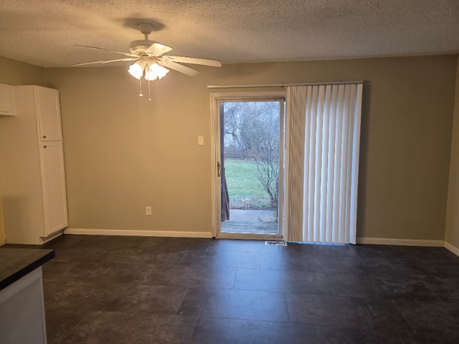 Foto del edificio - 13354 Hiddencrest Ln