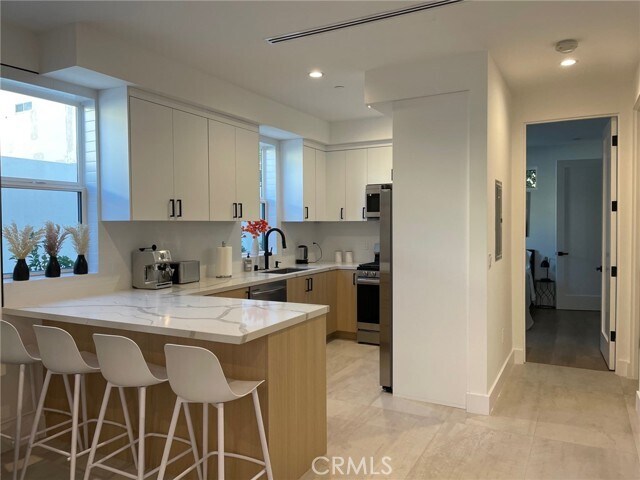 Foto del edificio - 6829 Leland Way