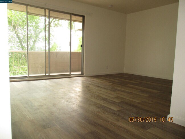 Foto del edificio - 420 Golden Gate Ave