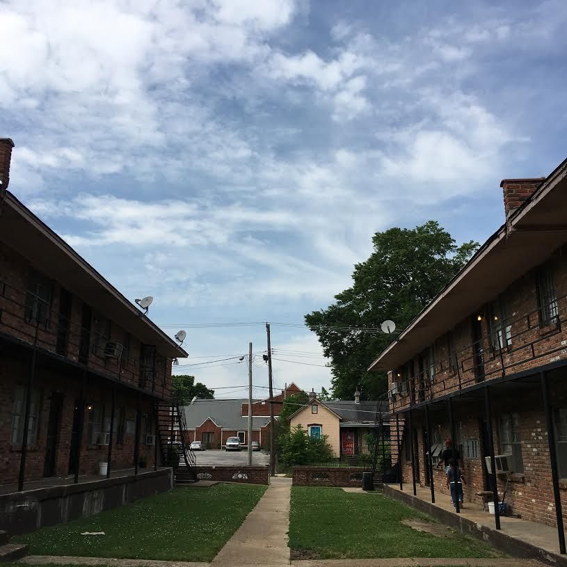 Building Photo - 607 E McLemore Ave