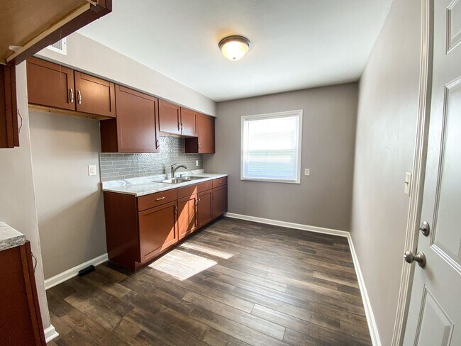 Foto del edificio - 5728-5730-5730 N 65th St