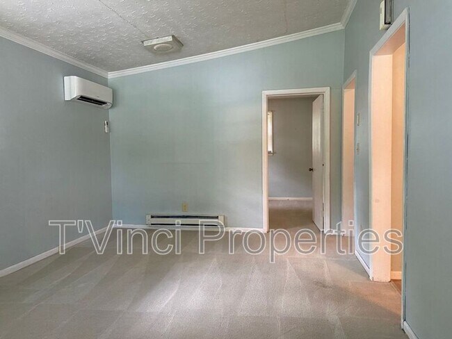 Foto del edificio - 2 Bedroom, 1 Bathroom House in High Point!
