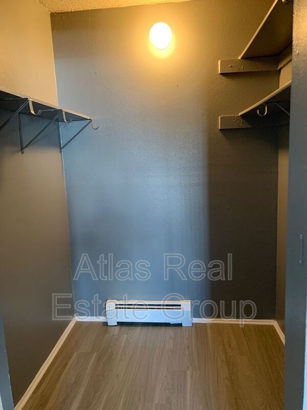 Foto del edificio - 10150 E Virginia Ave