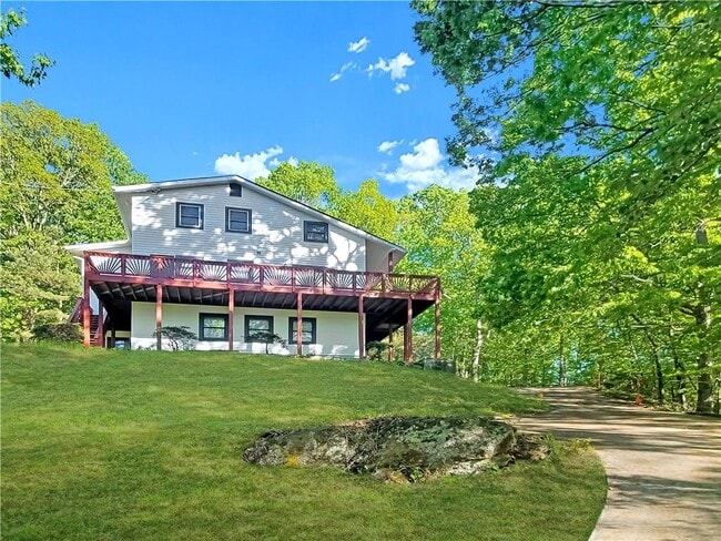 Building Photo - 390 Garnet Ridge Rd