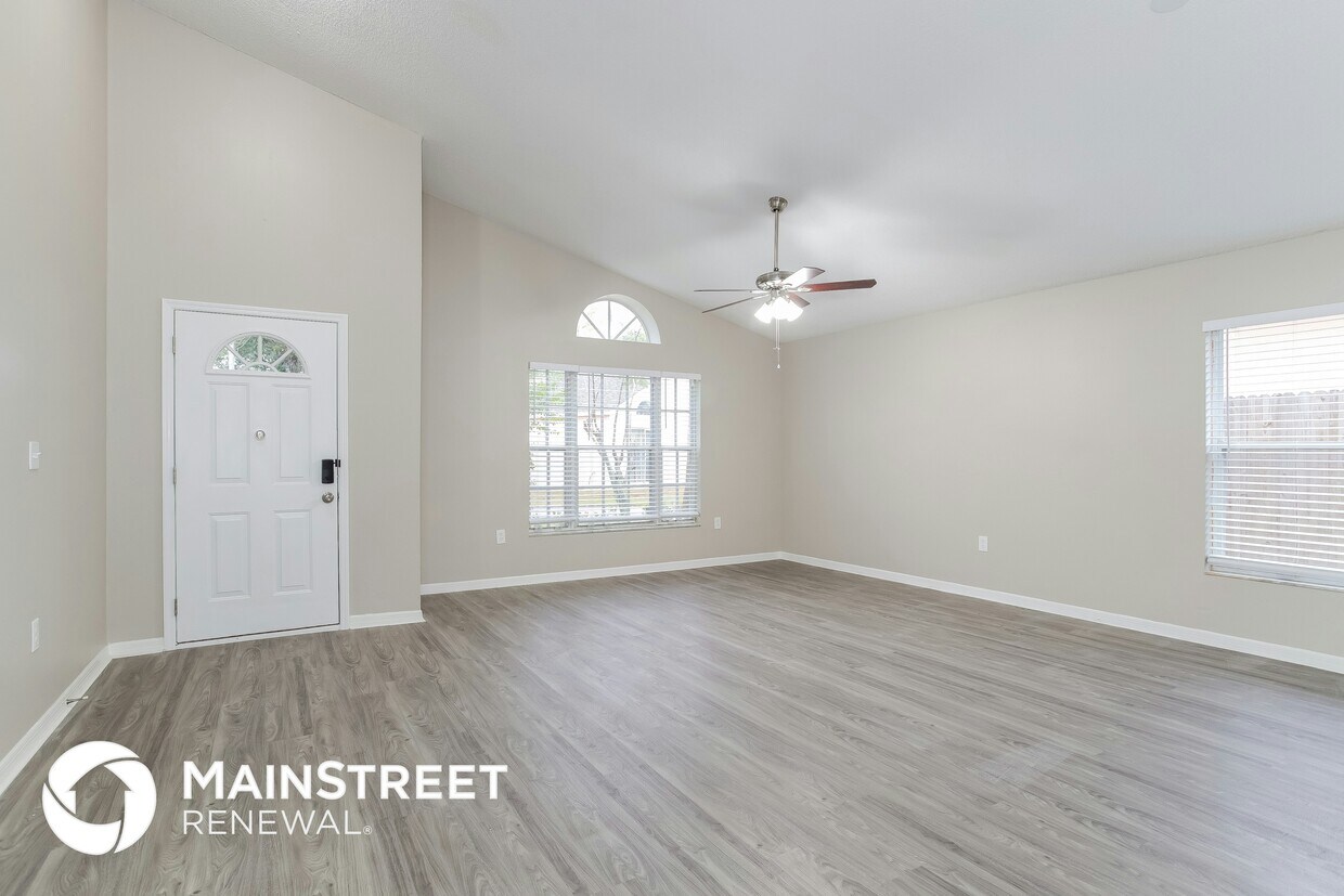 Primary Photo - 1714 Putney Cir