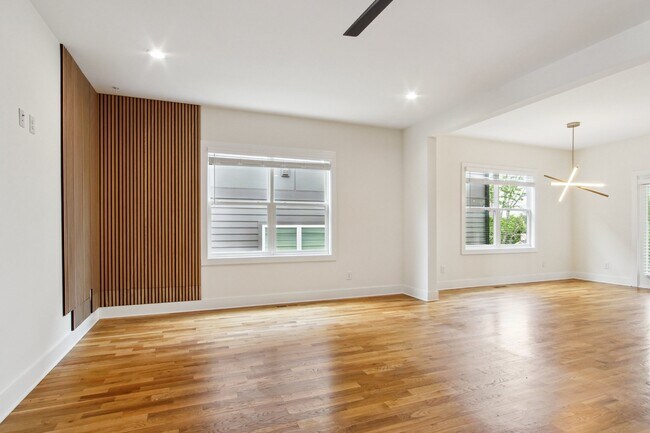 Foto del edificio - 2609A Alpine Park Ave