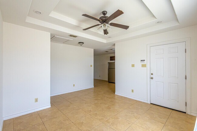 Foto del edificio - 420 E Montgomery St