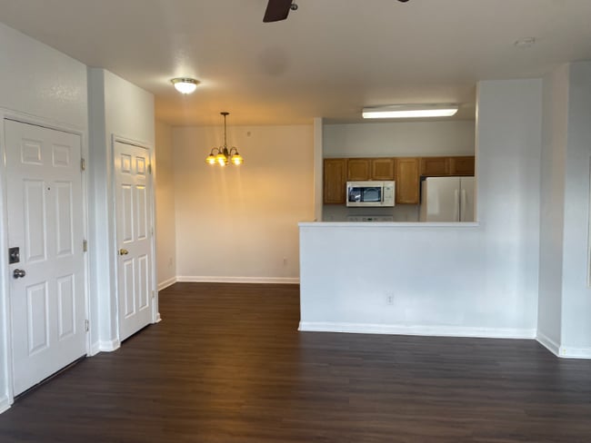 Photo - 4451 S Ammons St Apartment