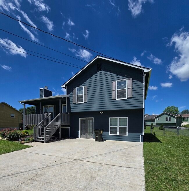 Building Photo - 170 Cobblestone Ct