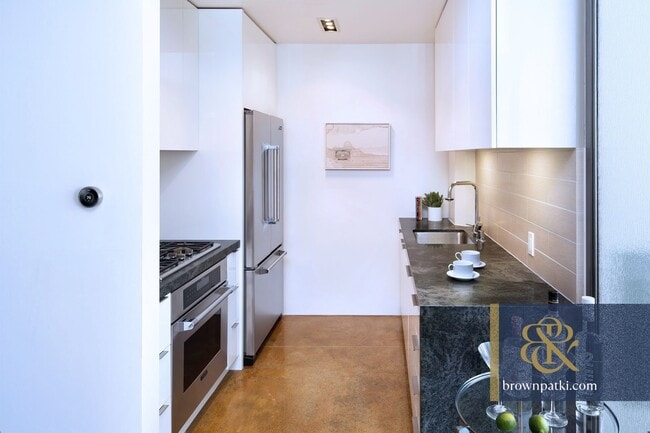 Photo - 6 Mint Plaza Apartment