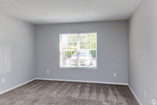 Building Photo - Emerald Lakes