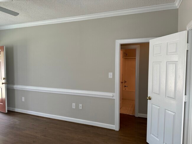 Living Room - 3303 Whitlock Dr N