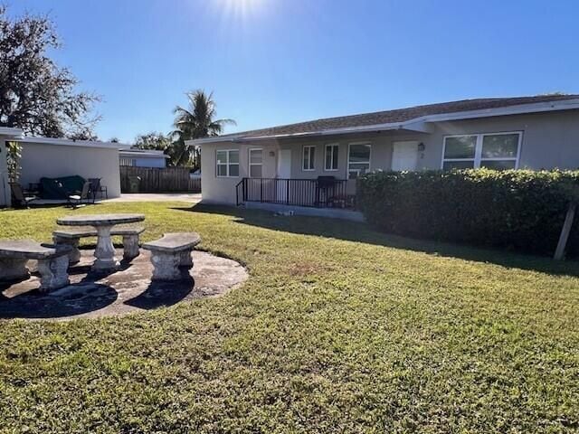 Foto del edificio - 3890 Lakewood Rd