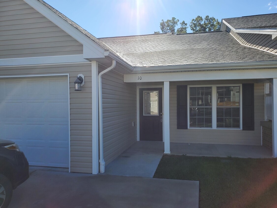 10 Micah Ct, Staunton, VA 24401 Townhome Rentals in Staunton VA