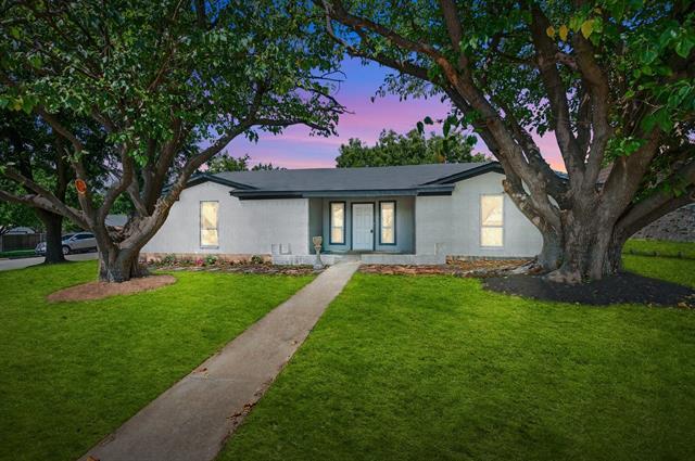 Primary Photo - 1401 La Salle Dr