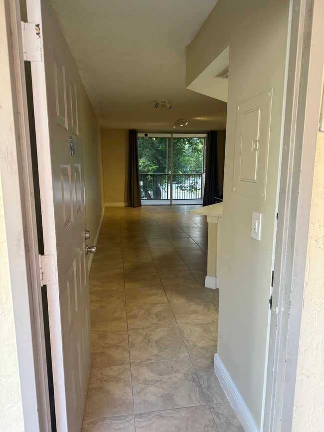 Building Photo - 8343 Lake Dr