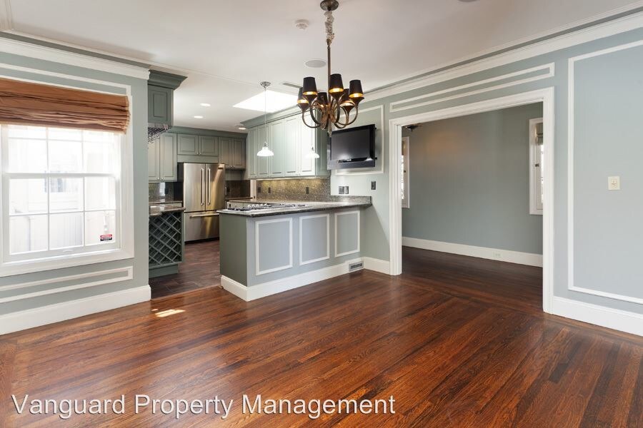 Foto principal - 3 br, 3.5 bath Apartment - 1981 Broadway St